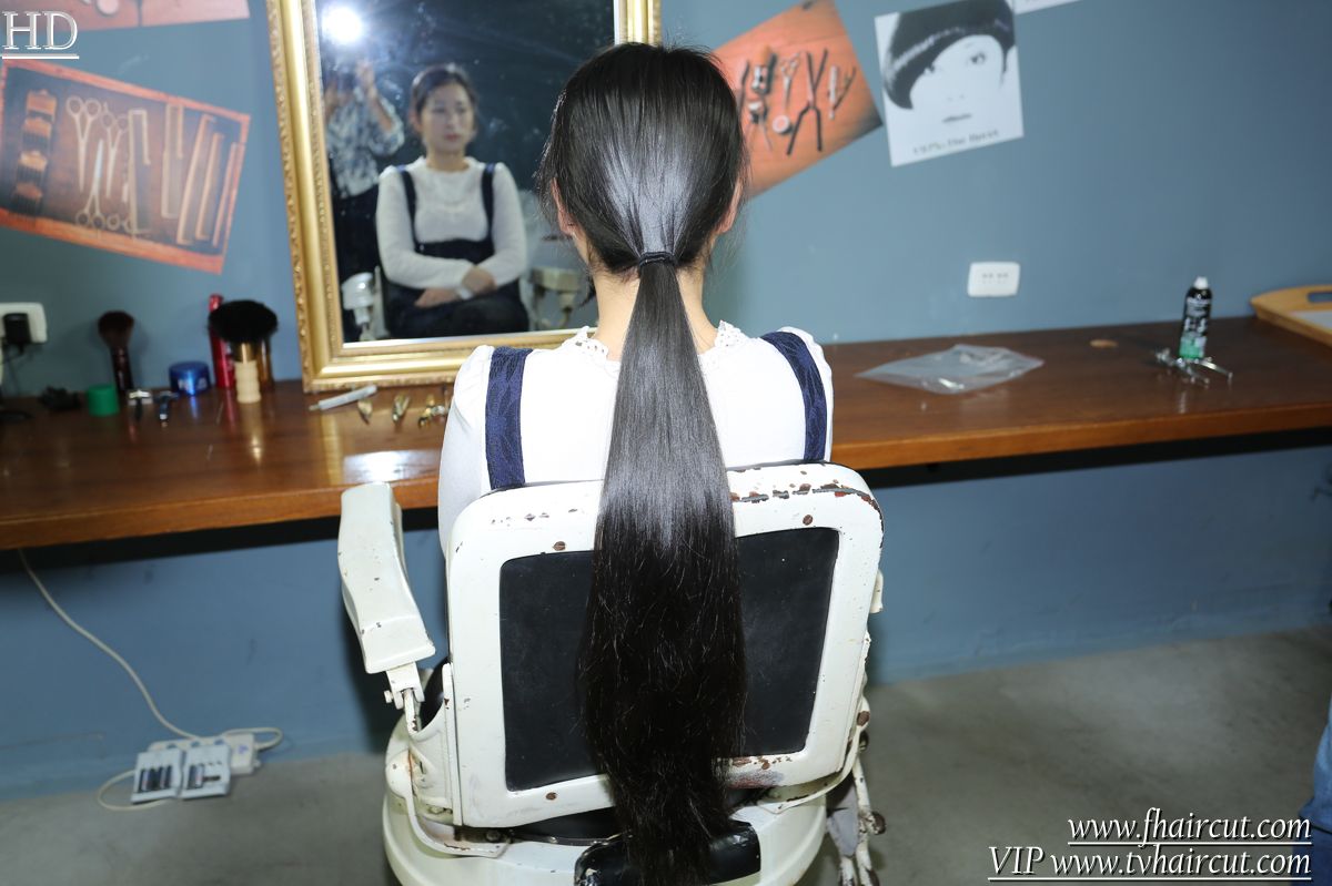 已卖 1125#极品美女的天然顺滑长发