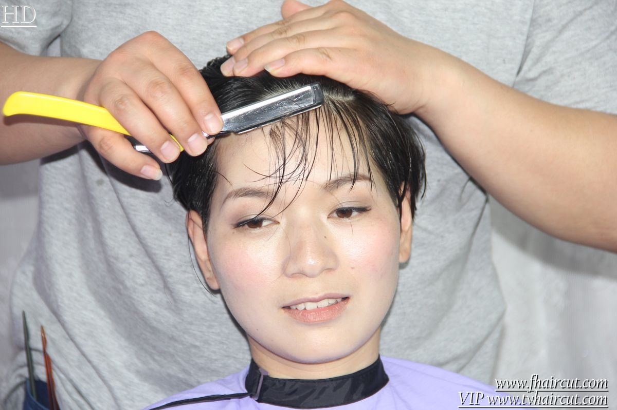 上海刮光头理发店,刮光头理发店,小理发店刮光头_大山谷图库